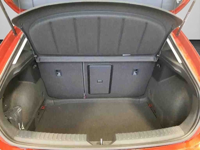 Seat Leon Leon 1,5 TSI F-Line AHK/RFK/NAVI/LED/u.v.m.