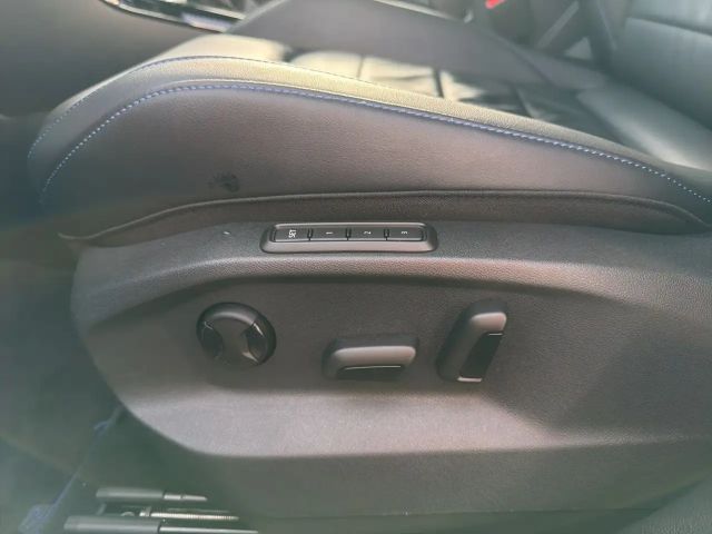 Volkswagen T-Roc T-ROC R Akrapovic/AHK/Matrix/Pano/Nav/Kam/Leder/