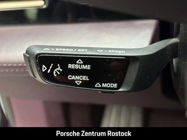 Porsche Taycan S Turbo