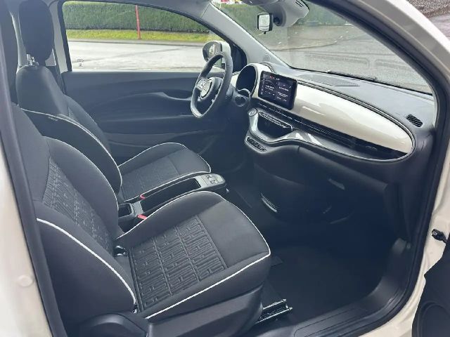 Fiat 500e LED-TAGFAHRLICHT / RADIO / KLIMA