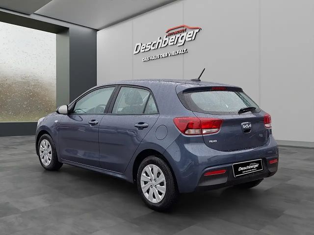 Kia Rio Titan