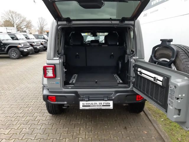 Jeep Wrangler Sahara