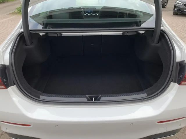 Mercedes-Benz A 200 AMG Line