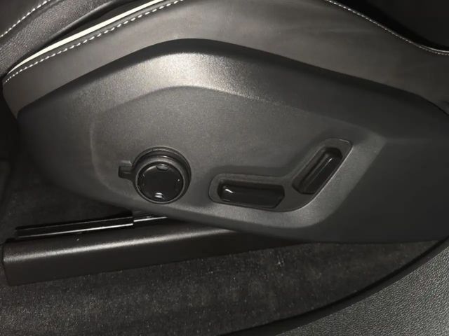 Volvo XC60 AWD Dark Ultimate