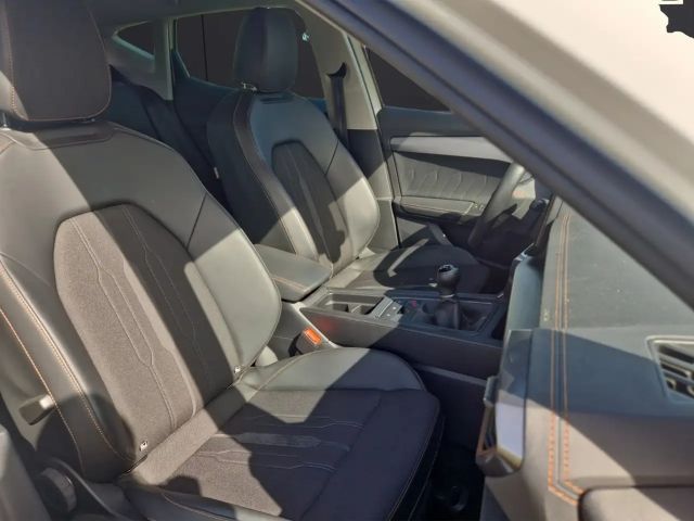 Cupra Formentor Basis LED 18" LED ACC SHZ PDC Klima DAB