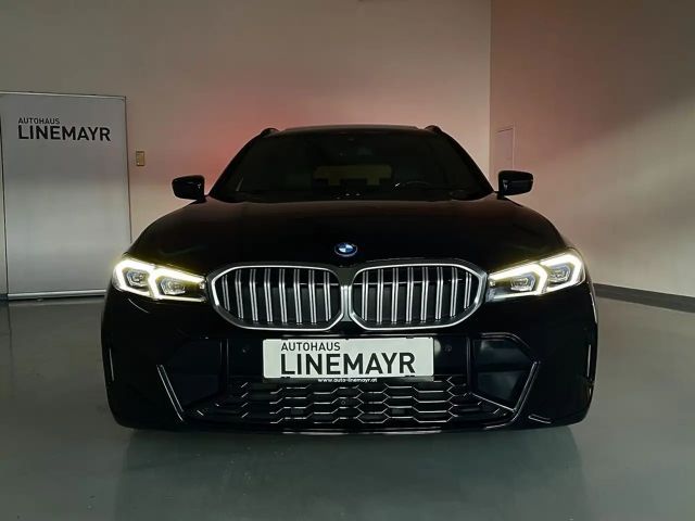 BMW 330 330e M-Sport Touring xDrive