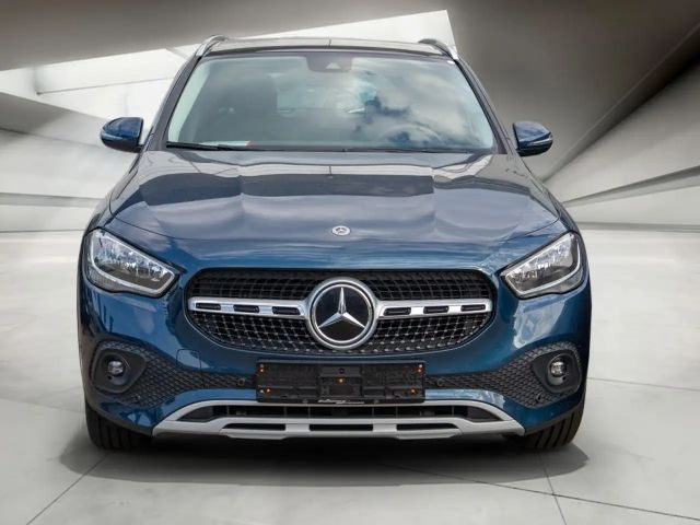 Mercedes-Benz GLA 200 GLA 200 d Style