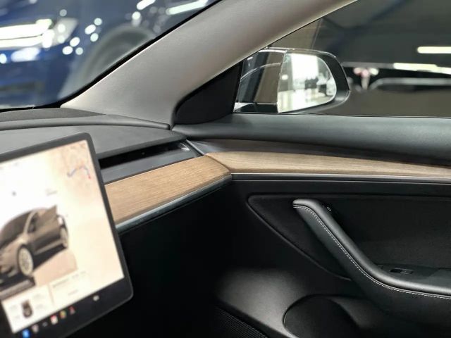 Tesla Model 3 AWD Long Range