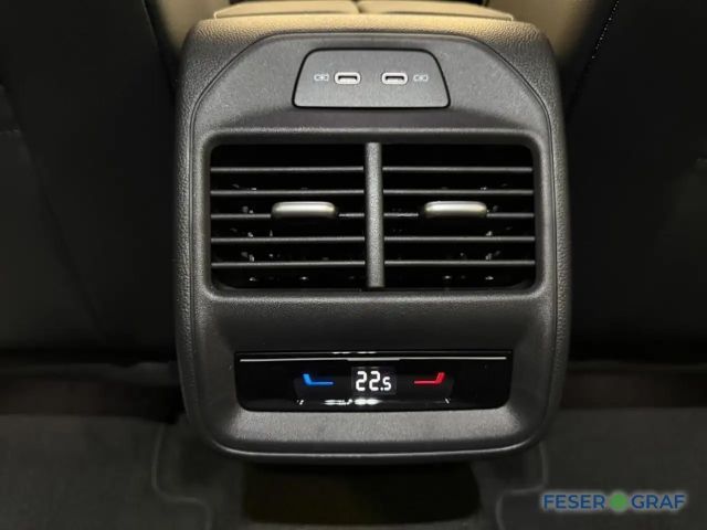 Volkswagen Passat DSG R-Line