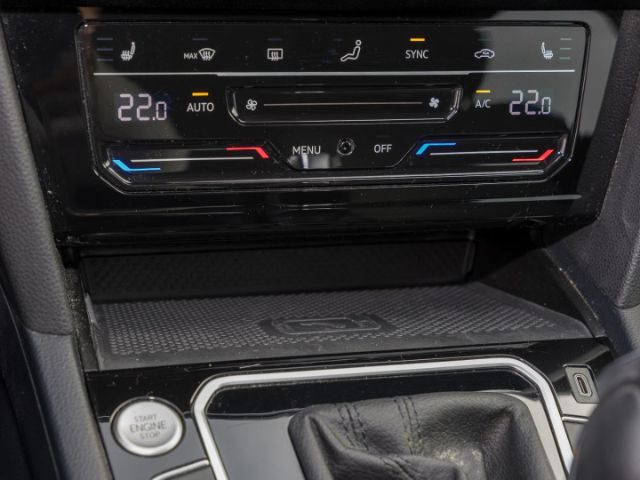 Volkswagen Passat 1.5 TSI Business DSG Variant