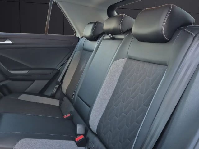 Volkswagen T-Roc TSI Goal LED Navi AID ACC Park-Assist SH 17"