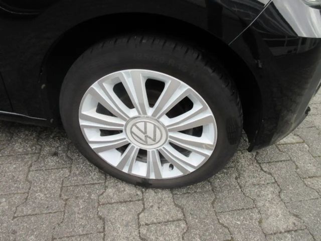 Volkswagen up! Style