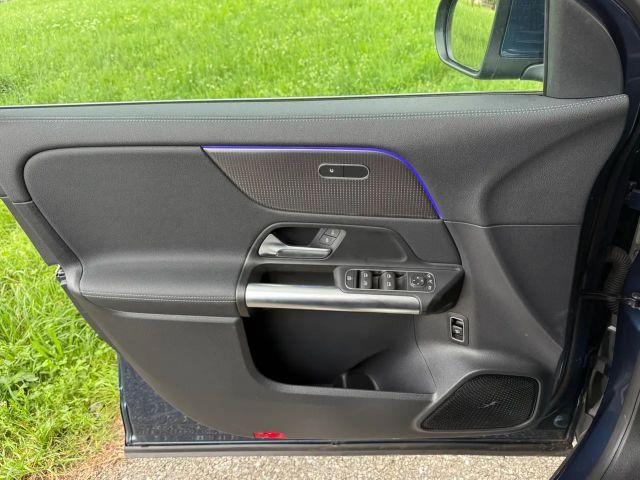 Mercedes-Benz GLA 220 GLA 220 d