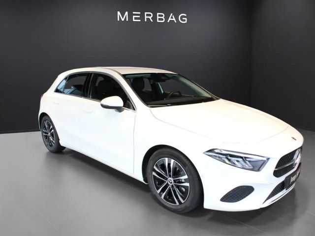Mercedes-Benz A 180 Premium Progressive