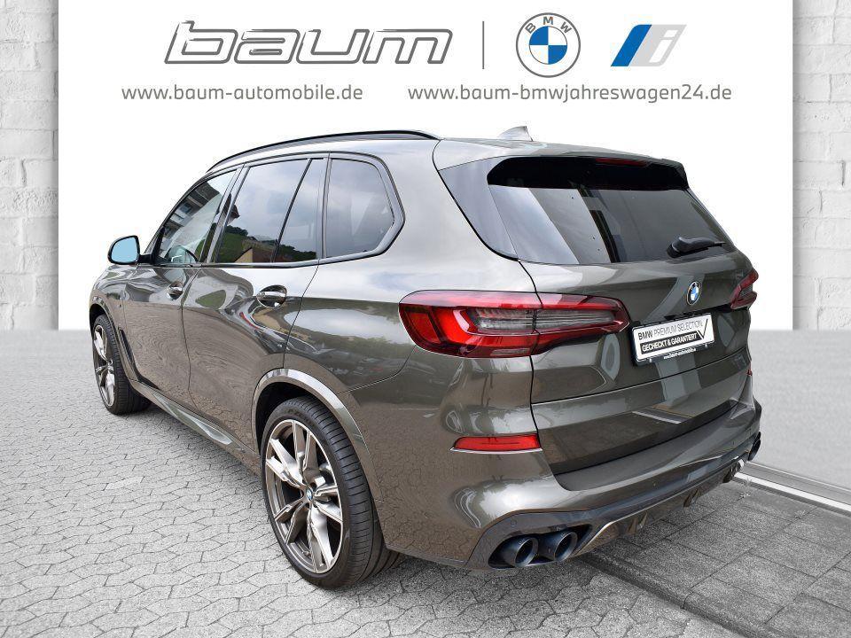 BMW X5 M50i