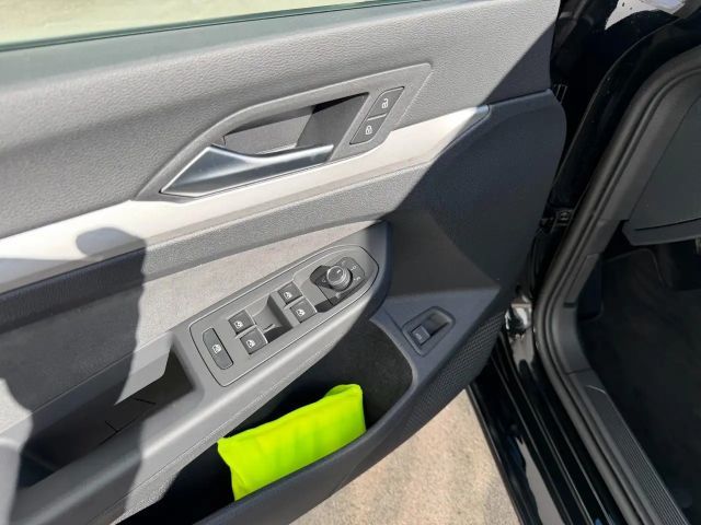 Volkswagen Golf 1.5 eTSI Life Variant