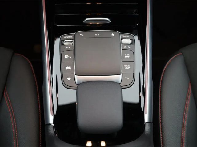 Mercedes-Benz EQB 300 4MATIC AMG Line