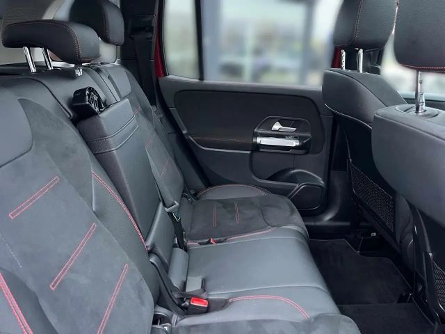 Mercedes-Benz GLB 180 AMG Line