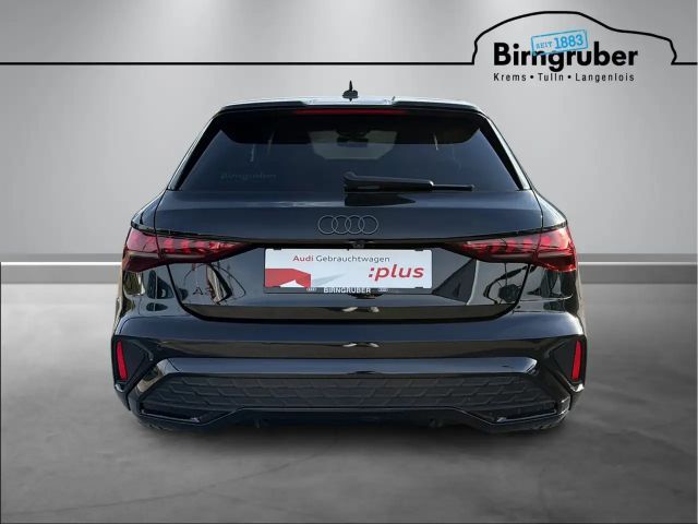 Audi A3 40 TFSI Hybride S-Line Sedan