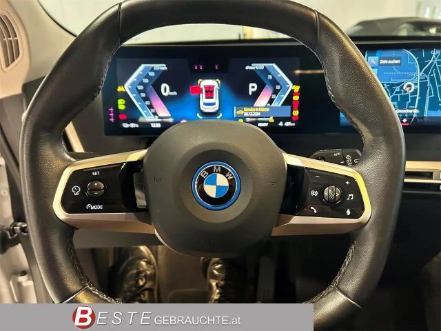 BMW iX xDrive50