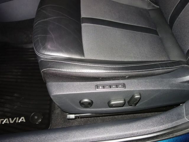 Skoda Octavia Combi Style Style