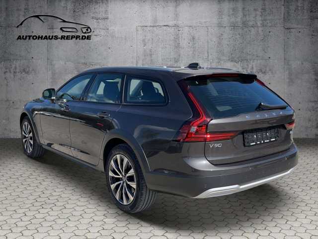 Volvo V90 Cross Country AWD Plus