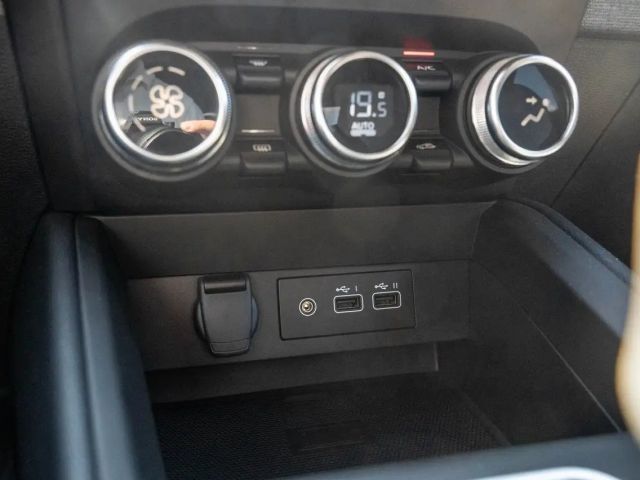 Mitsubishi Colt Plus Kamera/Navi/LHz/SHz/CarPlay/Keyless