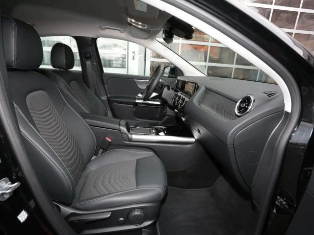 Mercedes-Benz GLA 180 Progressive