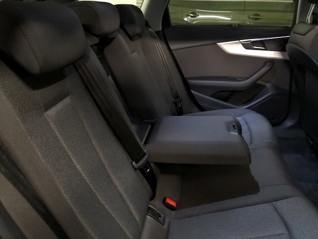 Audi A4 35 TDI Avant S-Line S-Tronic