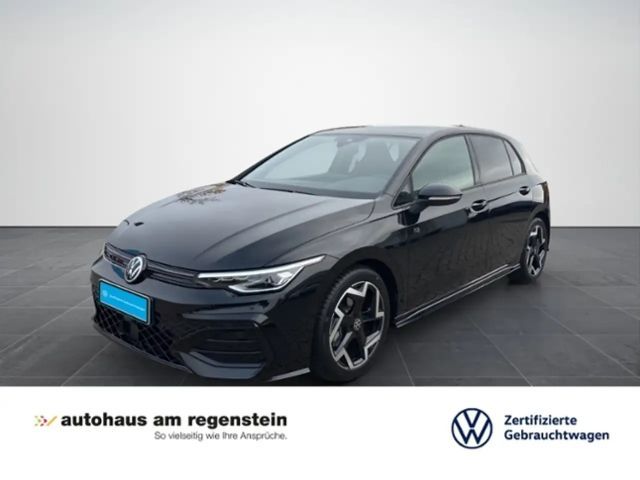 Volkswagen Golf 1.5 eTSI Golf VIII R-Line
