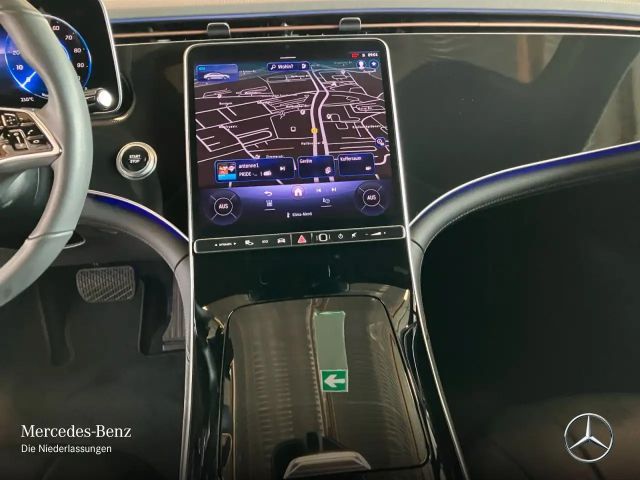 Mercedes-Benz EQE 300 AVANTGARDE Sedan