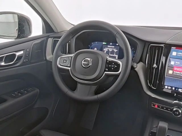 Volvo XC60 AWD Dark Plus