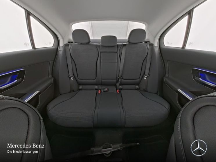 Mercedes-Benz C 200 4MATIC AVANTGARDE Sedan