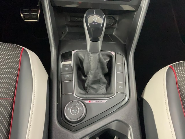 Volkswagen Tiguan 2.0 TSI DSG