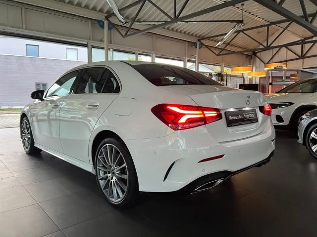 Mercedes-Benz A 250 A 250 e AMG Line