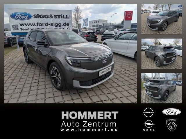 Ford Explorer Extended range RWD