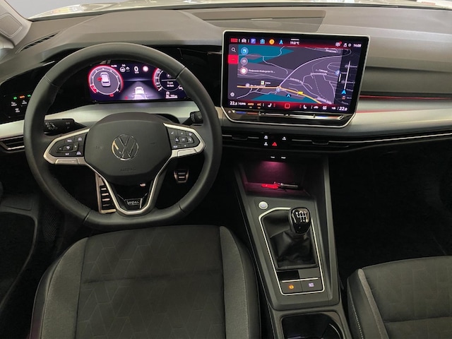 Volkswagen Golf 1.5 TSI BMT Golf VIII