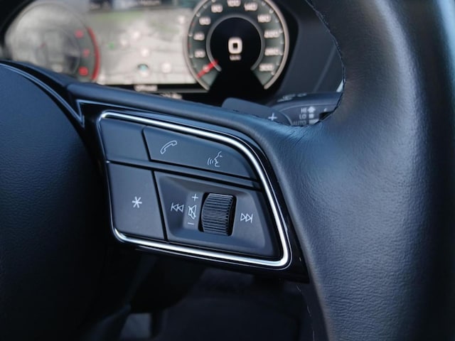 Audi A4 40 TFSI S-Tronic Sedan