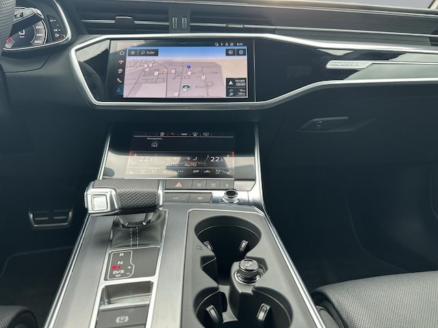 Audi S6 Avant Quattro