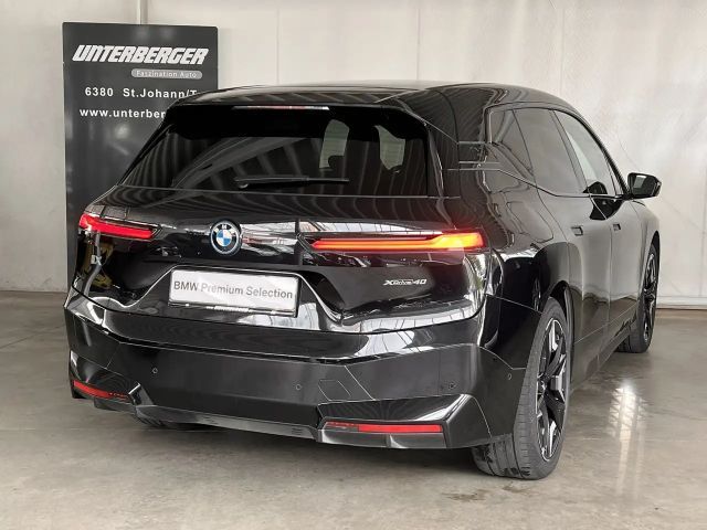 BMW iX xDrive40