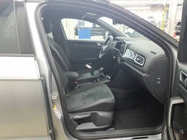 Volkswagen T-Roc 1.5 TSI DSG R-Line