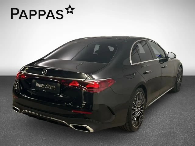 Mercedes-Benz E 220 4MATIC E 220 d Sedan