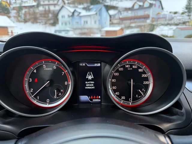 Suzuki Swift AllGrip DualJet Flash