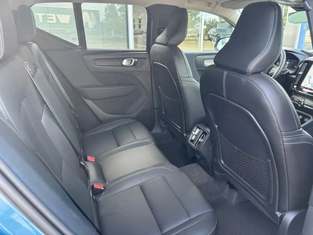 Volvo XC40 Dark Plus