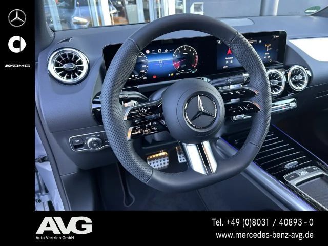 Mercedes-Benz GLA 200 AMG Line