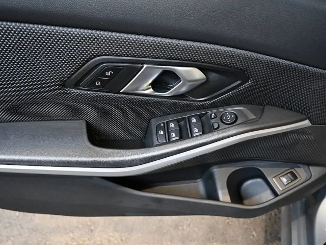 BMW 320 320d Touring xDrive