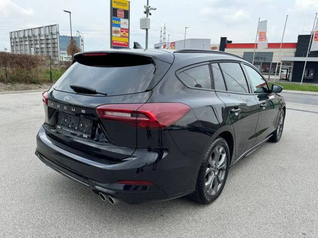 Ford Focus ST Line Wagon