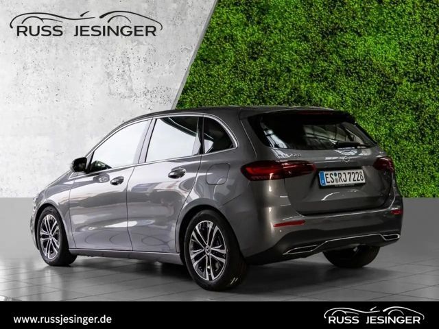 Mercedes-Benz B 220 4MATIC Progressive Sedan