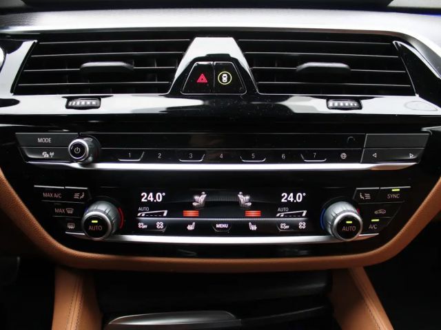 BMW 520 520d M-Sport Touring