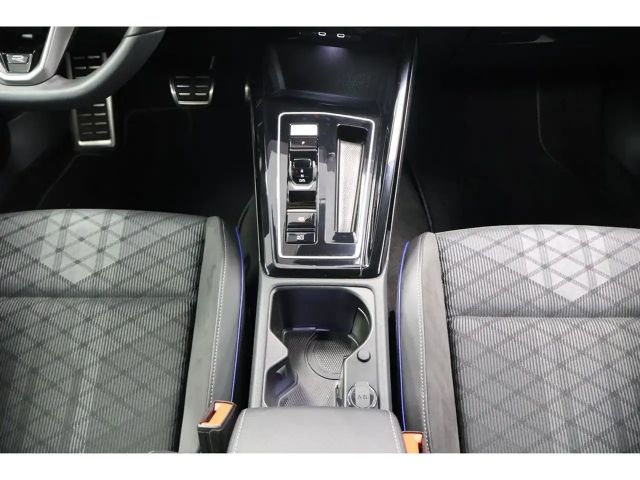 Volkswagen Golf 2.0 TDI DSG Golf VIII R-Line